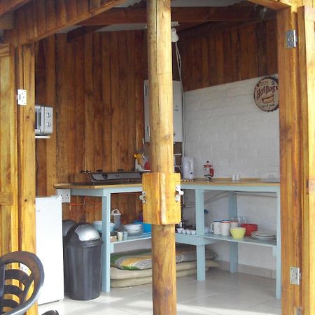 Отель Sedgefield Huts Экстерьер фото