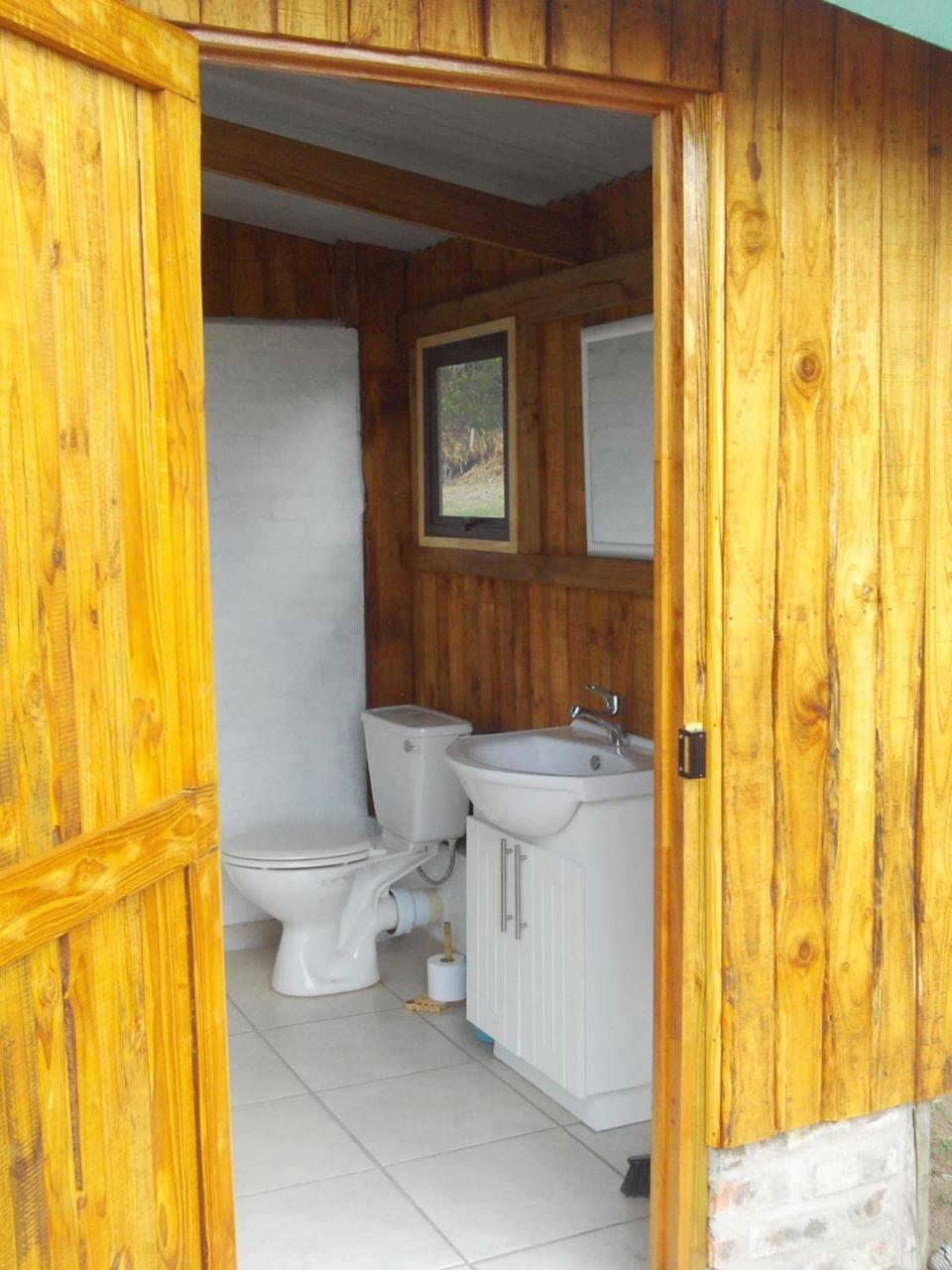 Отель Sedgefield Huts Экстерьер фото